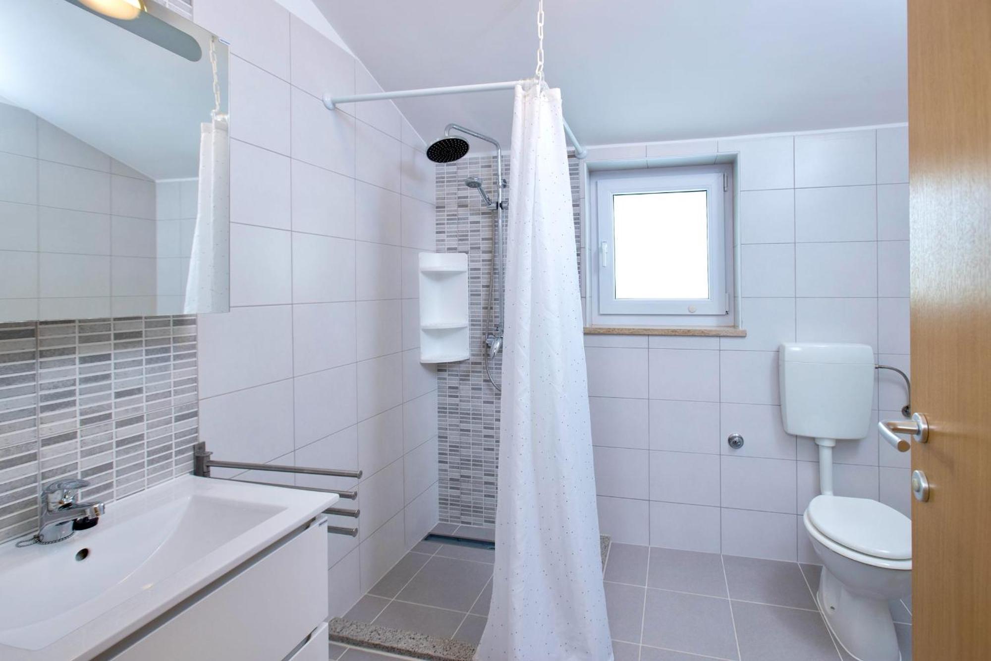 Goldfinch Estate Apartment Баньоле Стая снимка