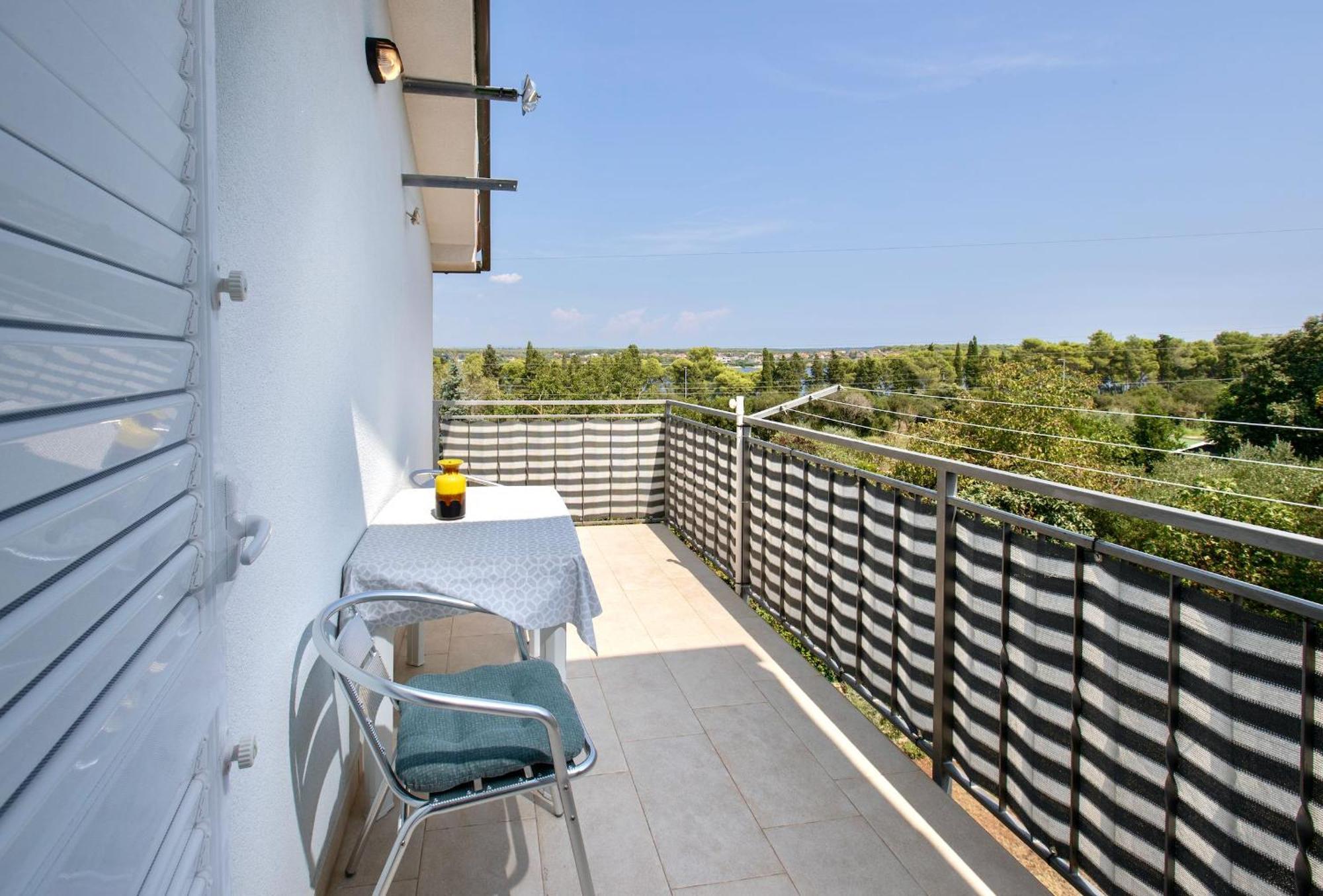 Goldfinch Estate Apartment Баньоле Стая снимка