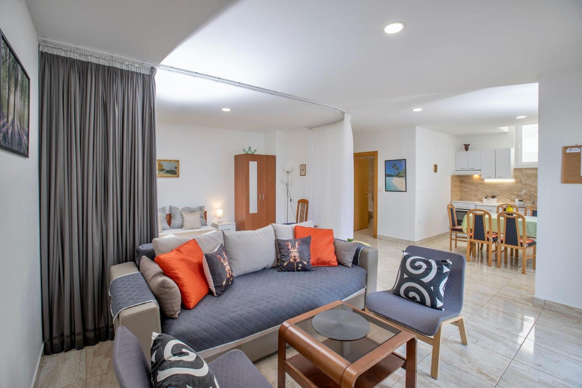 Goldfinch Estate Apartment Баньоле Екстериор снимка